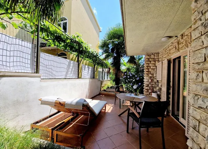 Mihaela Apartamento *